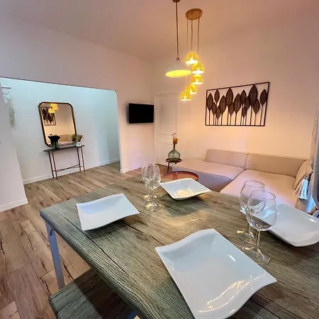 Sublime T3 Centre Ajaccio, Equipe Et Climatise Аяччо