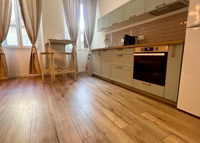 Sublime T3 Centre Ajaccio, Equipe Et Climatise Ajaccio (Corsica)